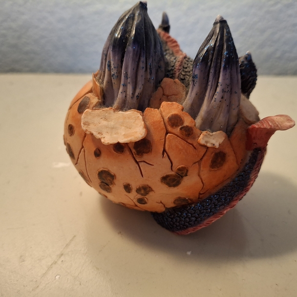 Dragon Figurine Emerging from Egg - Picture 3 of 5